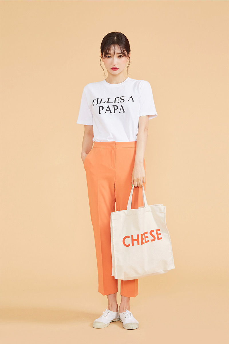 最新韓版服裝，時(shí)尚潮流的背景、影響與地位分析