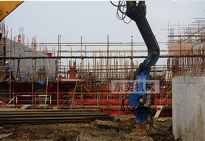 最新打樁工人招聘，行業(yè)現狀透視與各方觀(guān)點(diǎn)探討，個(gè)人立場(chǎng)表達