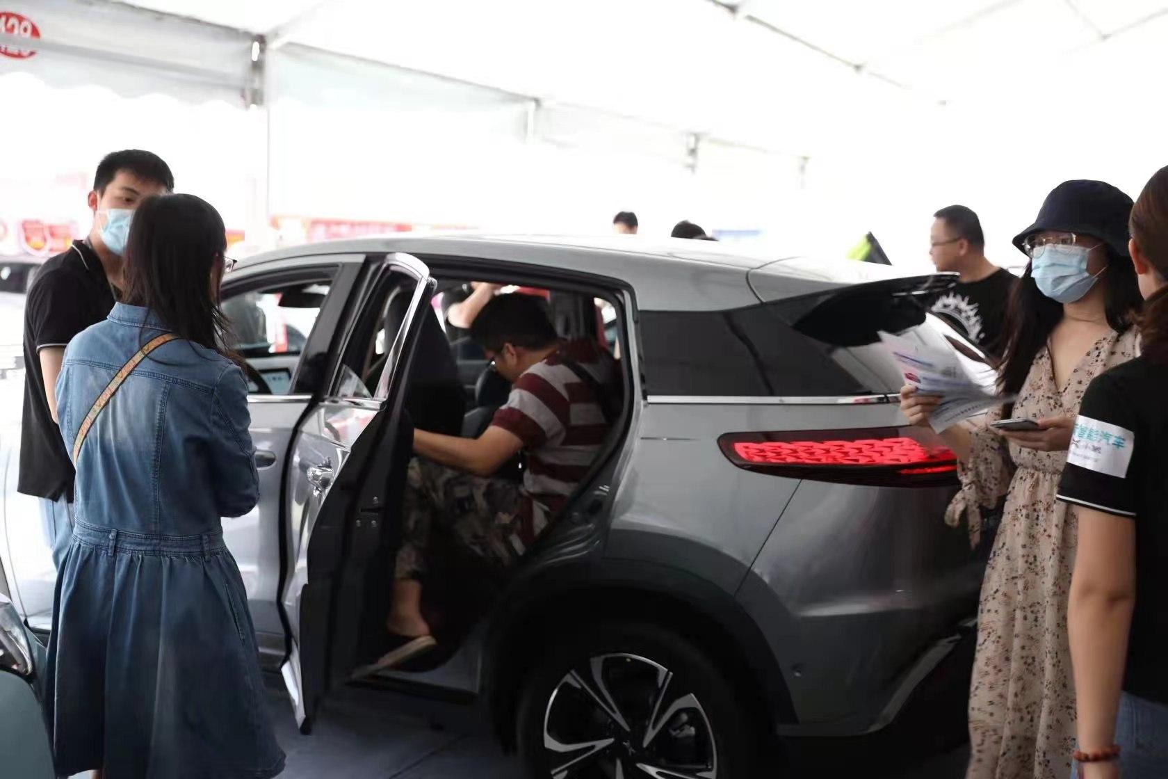 南寧車(chē)展盛大開(kāi)幕，汽車(chē)盛宴的綻放及其深遠影響