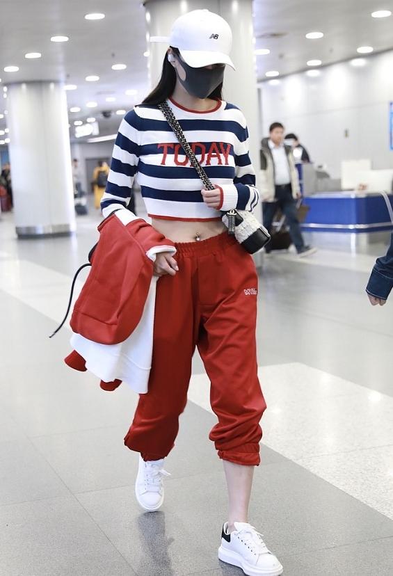 最新穿臍環(huán)時(shí)尚，你的個(gè)性之選！