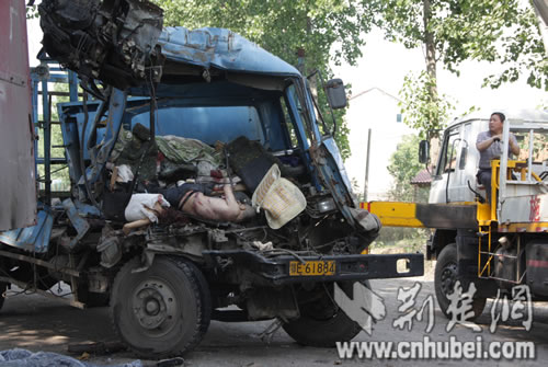 宜昌車(chē)禍新聞更新，應對車(chē)禍事件的步驟指南（適用于初學(xué)者與進(jìn)階用戶(hù)）