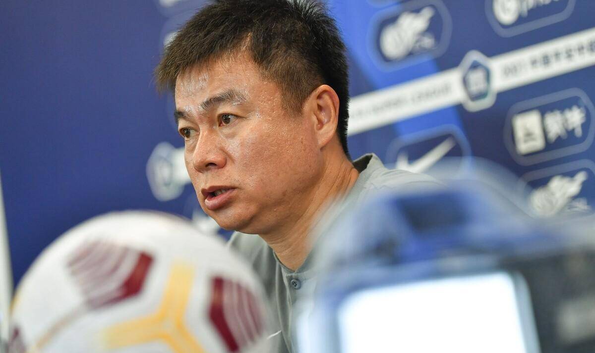 于根偉最新動(dòng)態(tài)揭秘，小巷深處的獨特風(fēng)味探秘之旅