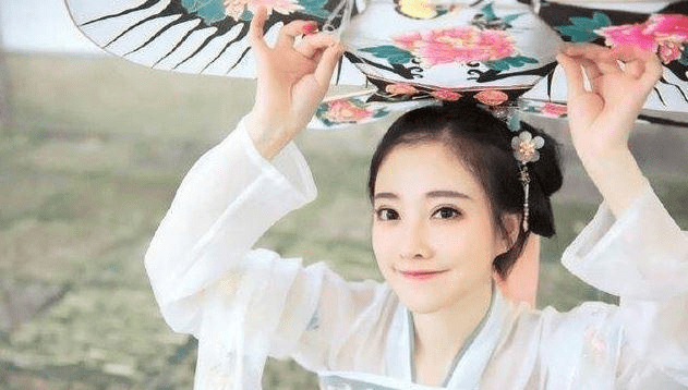 科技新品顛覆未來(lái)生活體驗，慕雅哲云詩(shī)詩(shī)最新章節揭秘