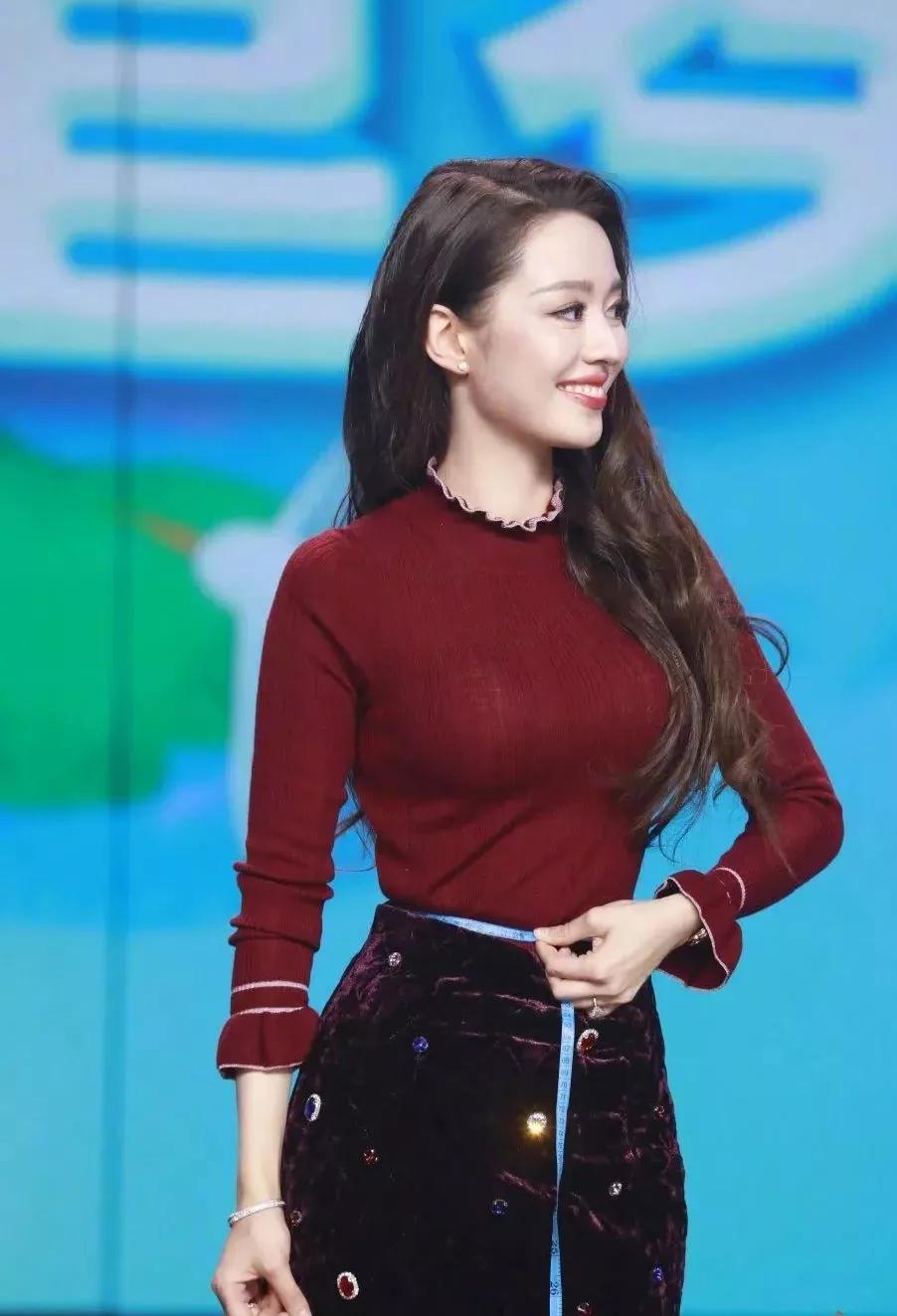 最新女星視頻，星光變化中的自信與成就力量