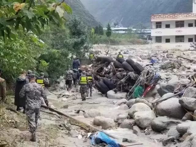 ??紅蟲(chóng)災害來(lái)襲，守護家園，行動(dòng)刻不容緩！