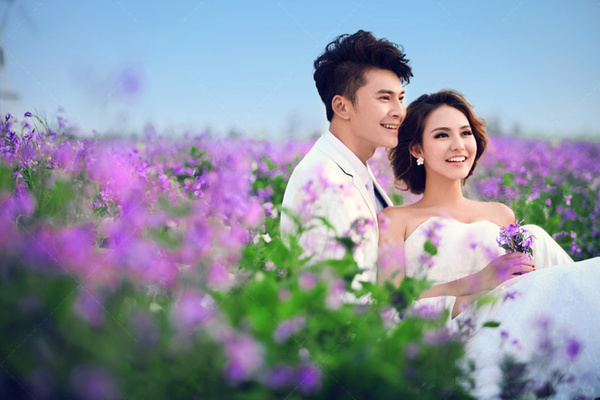 秋霞最新婚,秋霞最新婚，一場(chǎng)自然美景的探索之旅