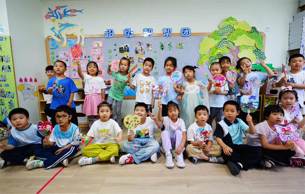 親子活動(dòng)最新進(jìn)展及其影響，回溯最新動(dòng)態(tài)與啟示