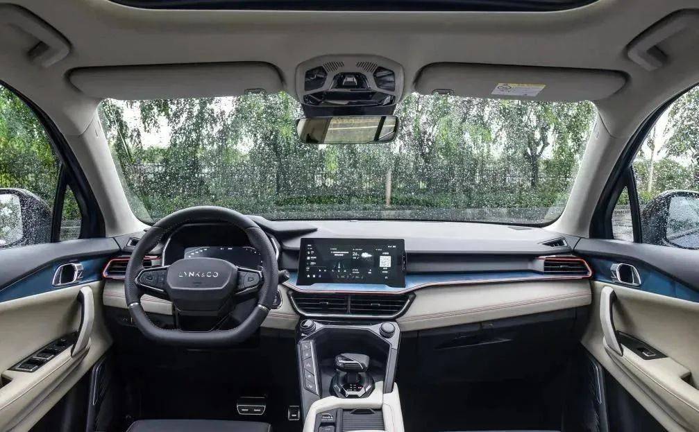 領(lǐng)克最新內飾驚艷亮相，高級質(zhì)感令人矚目！