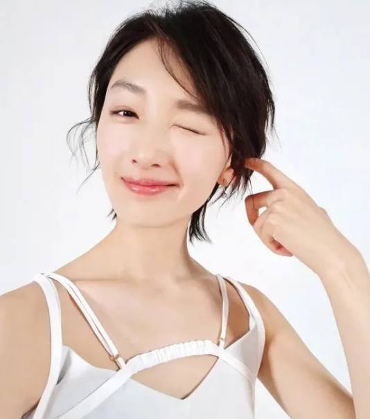 多元審美時(shí)代下的獨特魅力，小眼睛明星的魅力風(fēng)采