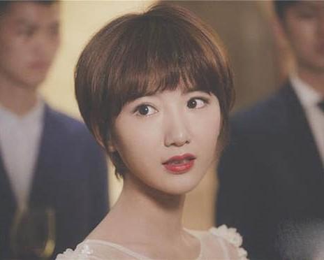 最新網(wǎng)紅短發(fā)造型詳解，時(shí)尚短發(fā)打造步驟指南與照片參考