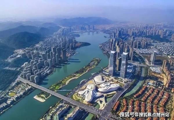 嘉善最新肺炎，自然美景之旅中尋找內心平靜之路