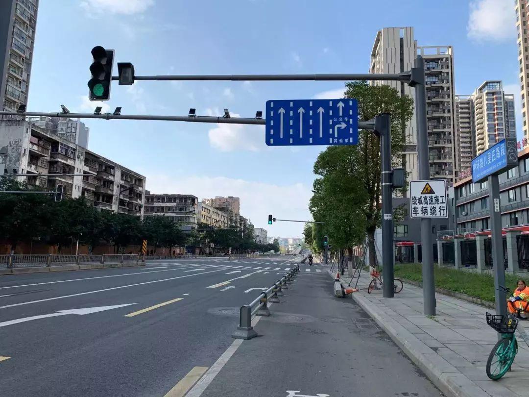 蜀龍路五期最新動(dòng)態(tài)與小巷獨特風(fēng)味探索