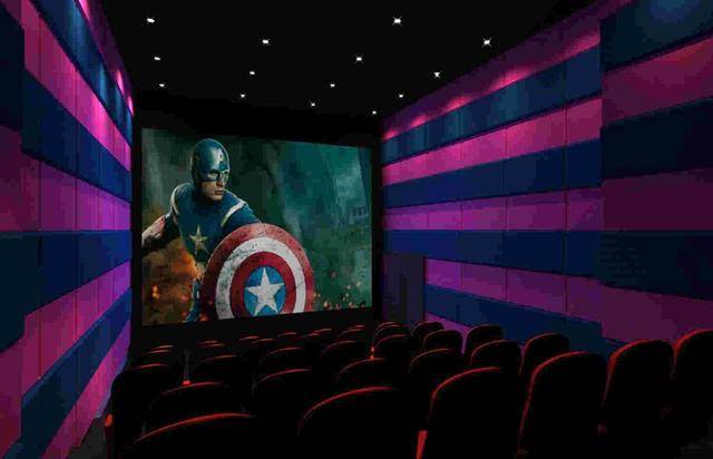 電影院?jiǎn)卧~，愛(ài)的電影之旅的陪伴與溫馨體驗