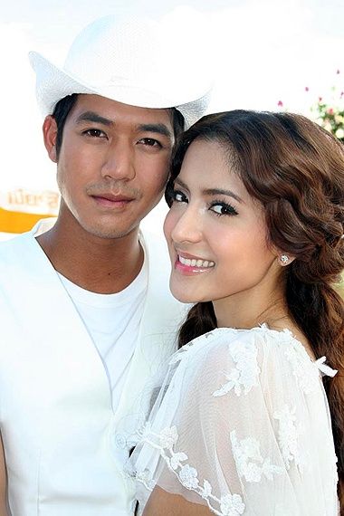 如何成為一名出色的演員并展現才華，旋轉的愛(ài)演員之路探索