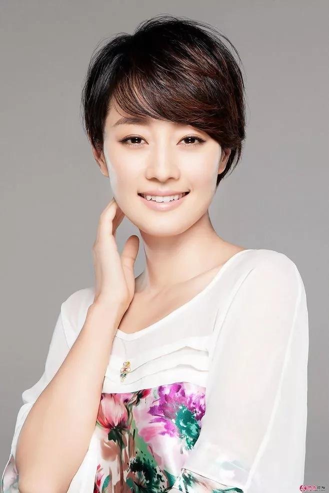 十大女明星傳奇星途，閃耀人生的傳奇故事