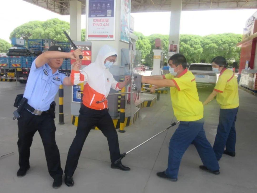 最新警用刀具，科技之光，守護安全的力量，展現尖端科技的力量