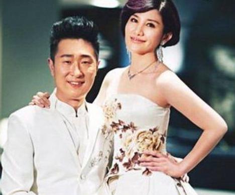 眼睛迷人的男明星魅力無(wú)法抗拒！??