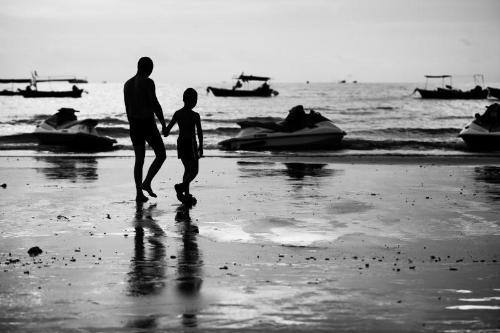 最新春秋旅行社旅游報價(jià)揭秘，小巷中的隱藏寶藏，啟程未知旅行魅力探索之旅