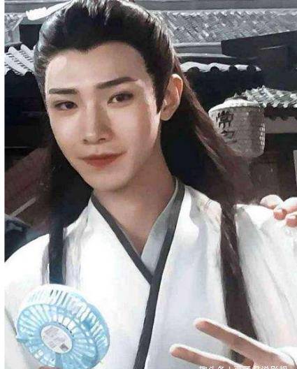 探尋舞臺與銀幕背后的藝術(shù)之旅，演員視鏡深度解析