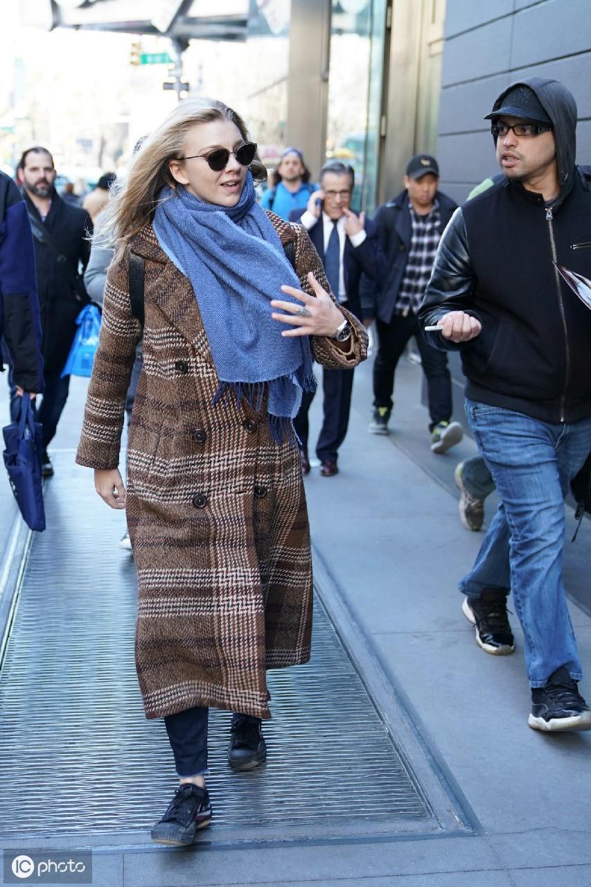 老演員舒適，演藝界的璀璨明珠，傳奇人生閃耀舞臺?