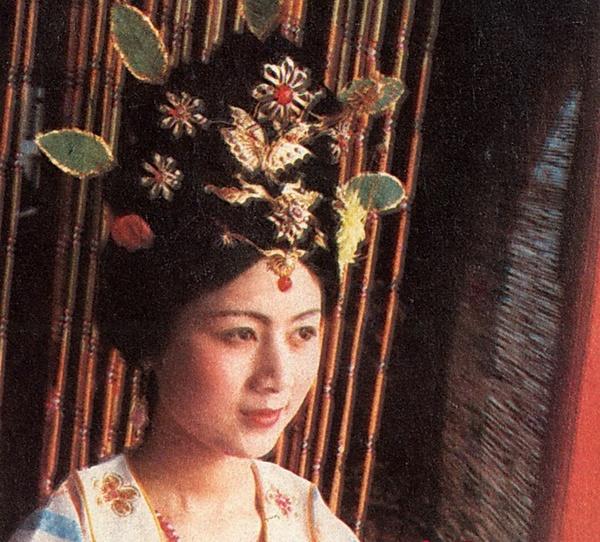 演員馬蘭圖片集，展現風(fēng)采的劇照欣賞