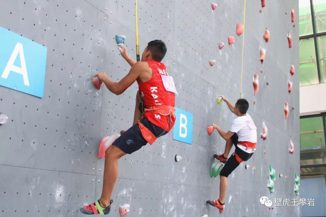 兒童攀巖比賽全程指南，從入門(mén)到精通的詳細步驟解析