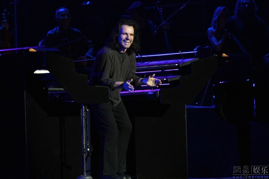 雅尼最新音樂(lè )專(zhuān)輯，音樂(lè )之家的溫馨日常之旅