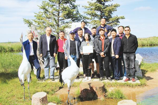 明星飼料，引領(lǐng)養殖業(yè)的創(chuàng  )新力量，革新養殖業(yè)的未來(lái)選擇