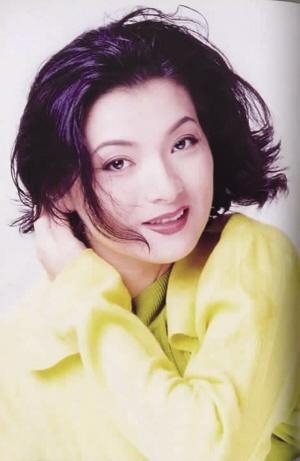 80后女演員的心靈之旅，探尋自然美景中的內心寧靜