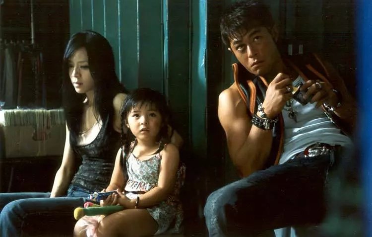 國產(chǎn)AV電影在線(xiàn)觀(guān)看的爭議與觀(guān)點(diǎn)論述