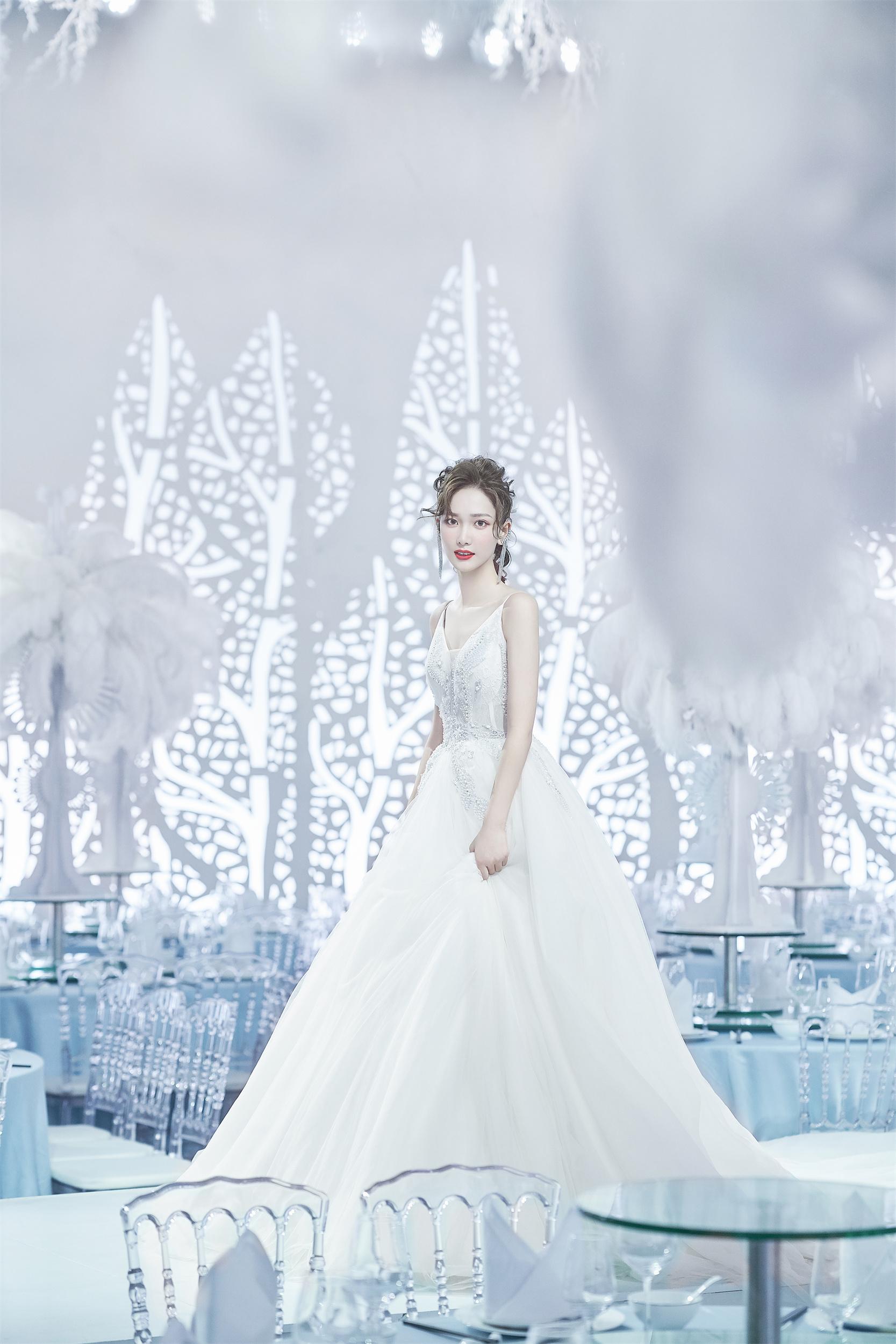 婚慶主持人最新祝福語(yǔ)與探索自然美景之旅，尋找內心的平和寧靜