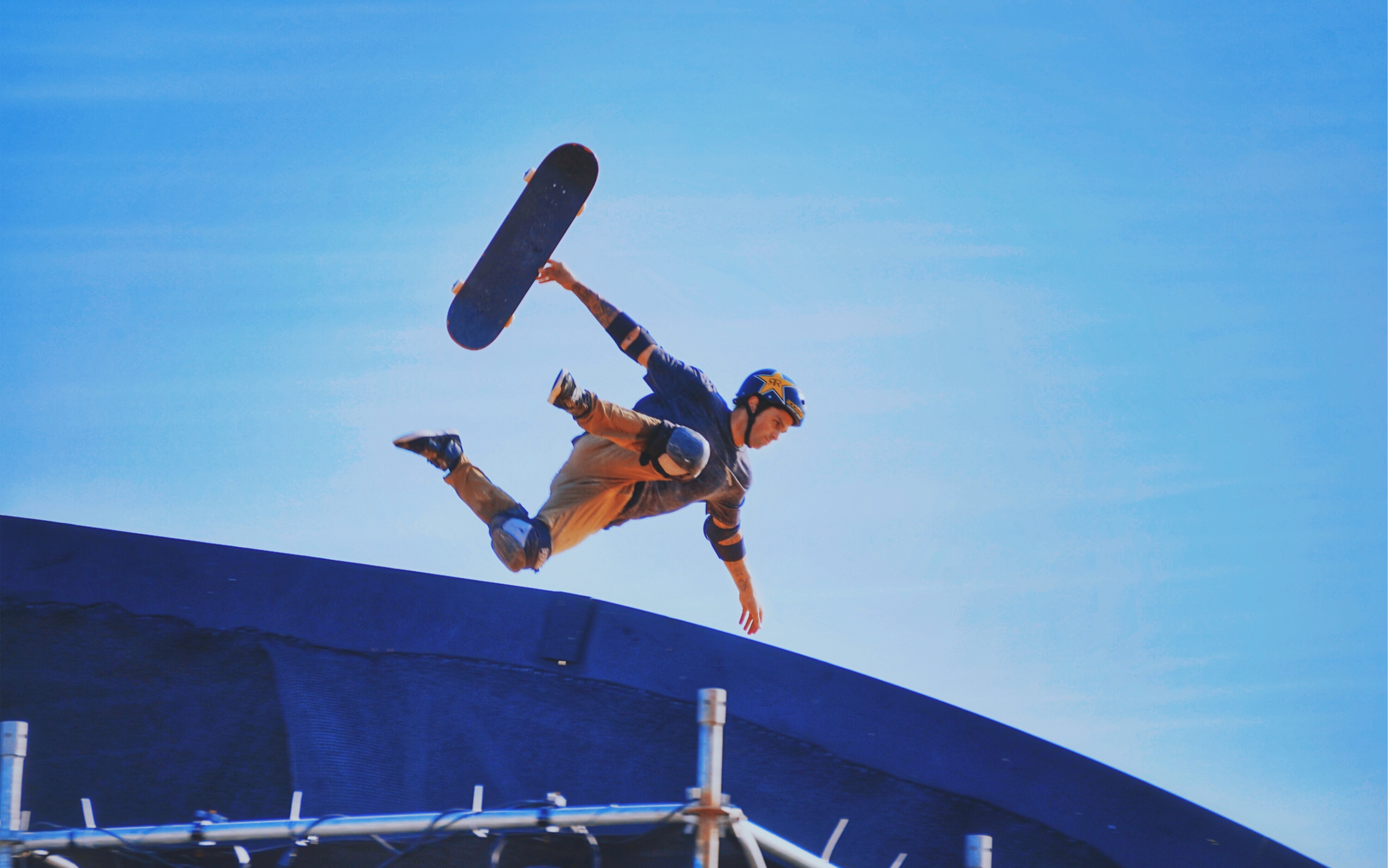 極限滑板比賽全程指南，從入門(mén)到精通的步驟教程