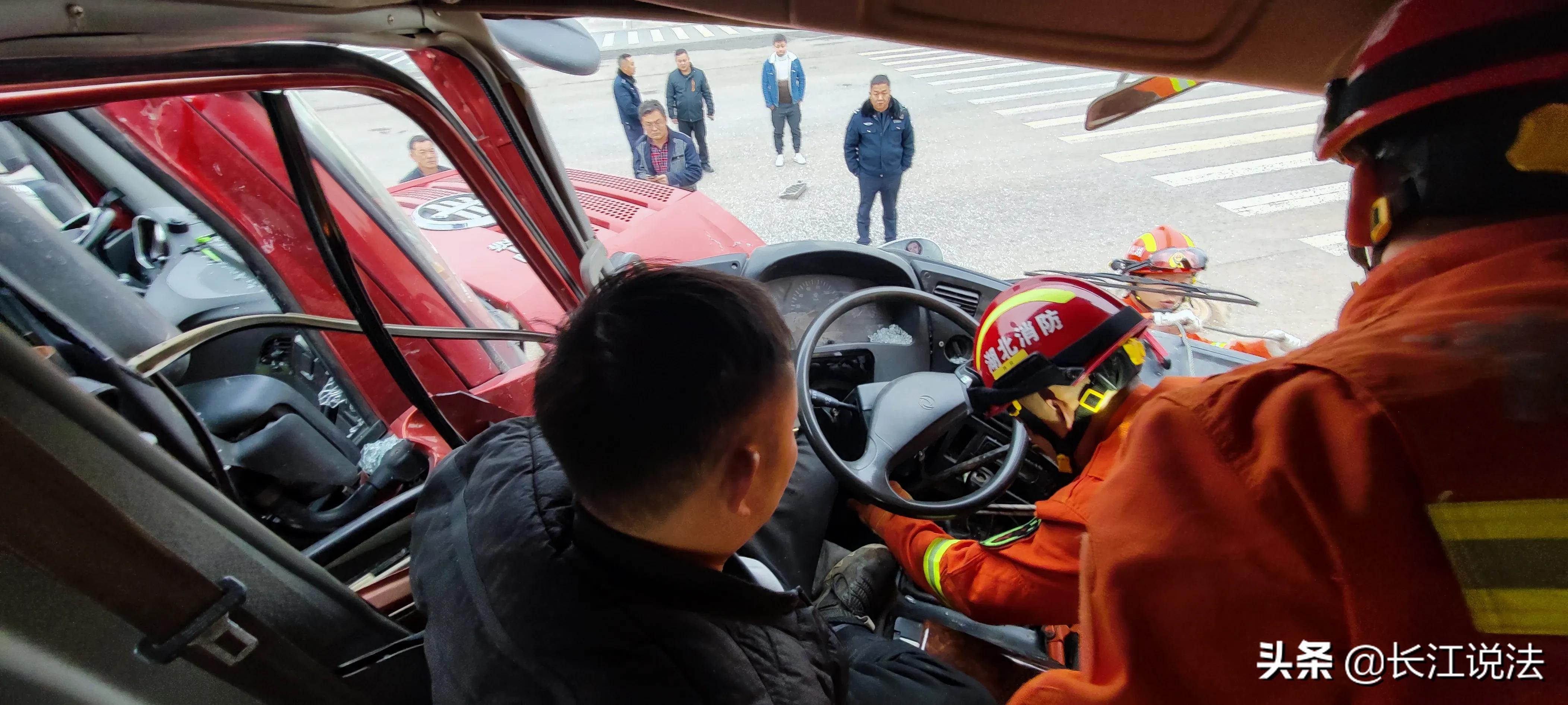 震撼！蘄春再現車(chē)禍悲劇，警鐘長(cháng)鳴——2025最新車(chē)禍新聞