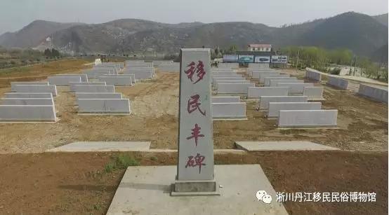 鎮平電視臺主持人，優(yōu)雅才華并存的光彩之星?