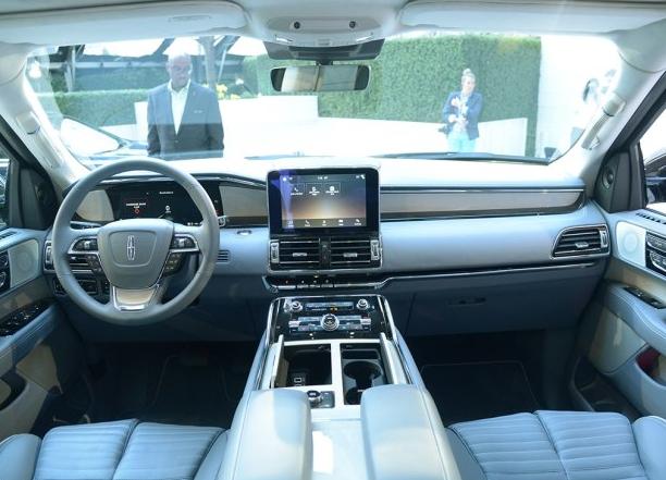 現代木紋門(mén)款式推薦，選購、安裝指南與流行趨勢解析