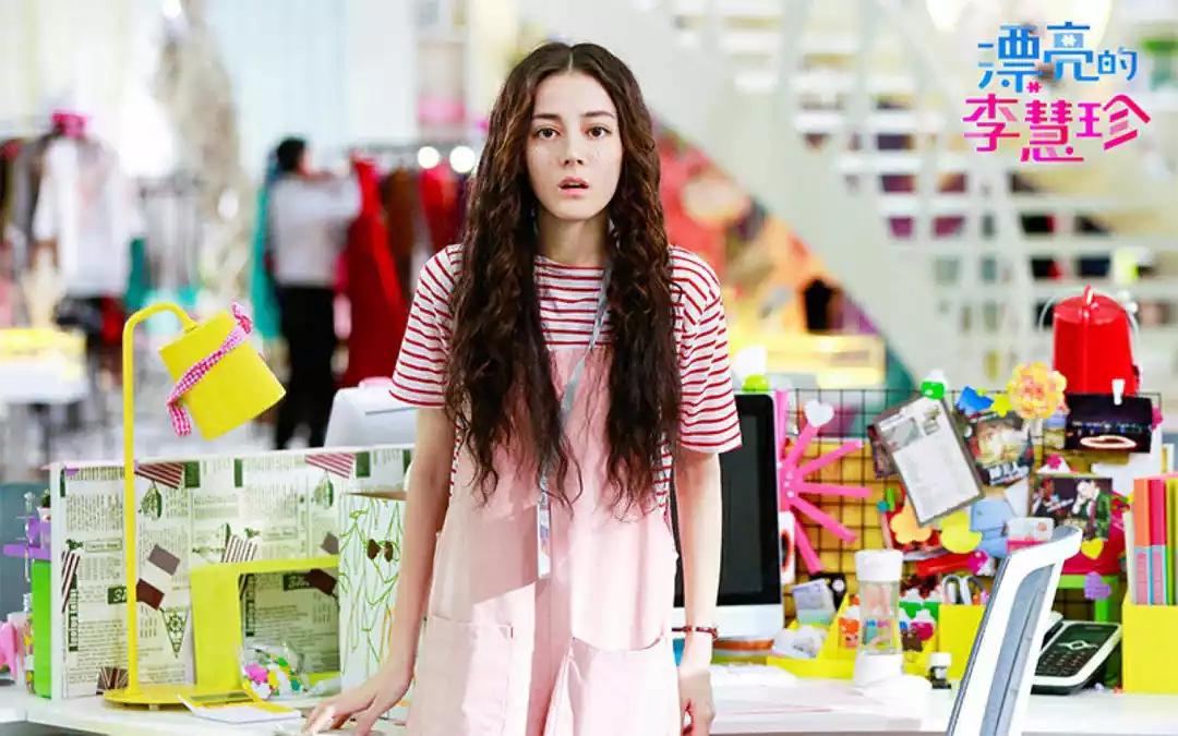 江姓演員，演藝之路的閃耀之星