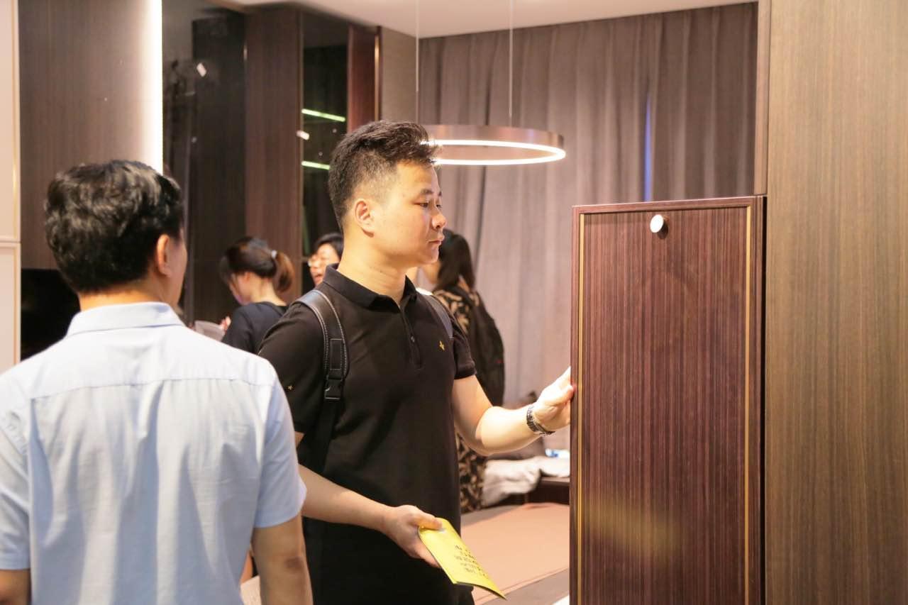 探尋小巷中的獨特家居秘境，解析我樂(lè )家居為何暫不上市的原因