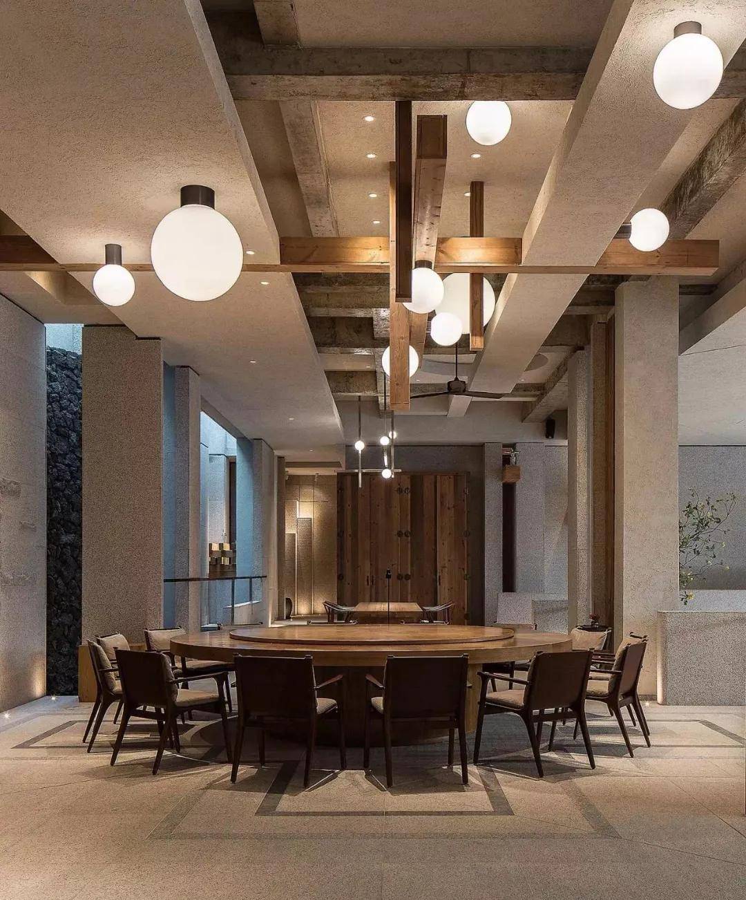 最新過(guò)道吊裝設計，小巷深處的獨特探索之旅