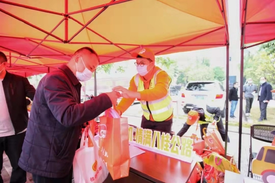 貨車(chē)司機罷運最新動(dòng)態(tài)深度解析，觀(guān)點(diǎn)論述與趨勢觀(guān)察