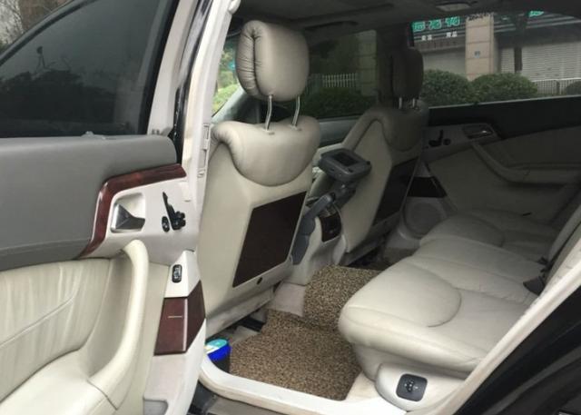 豪華與科技的完美融合，最新款大奔重磅登場(chǎng)