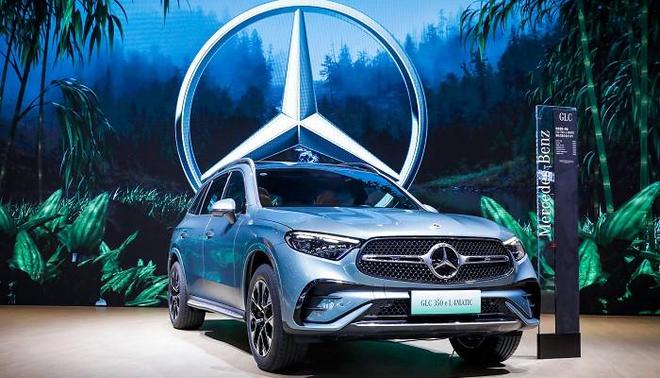 GLC350奔馳最新報價(jià)，購車(chē)之旅的溫馨指南