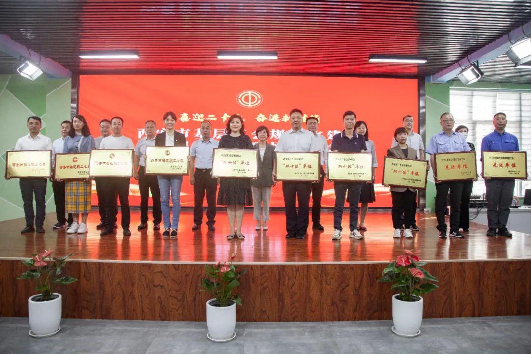 灃京工業(yè)園最新招聘，人才吸引與產(chǎn)業(yè)發(fā)展雙刃劍的挑戰與機遇