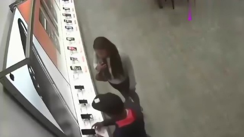 高科技產(chǎn)品的革新之旅，體驗未來(lái)科技生活的狠偷偷最新之旅