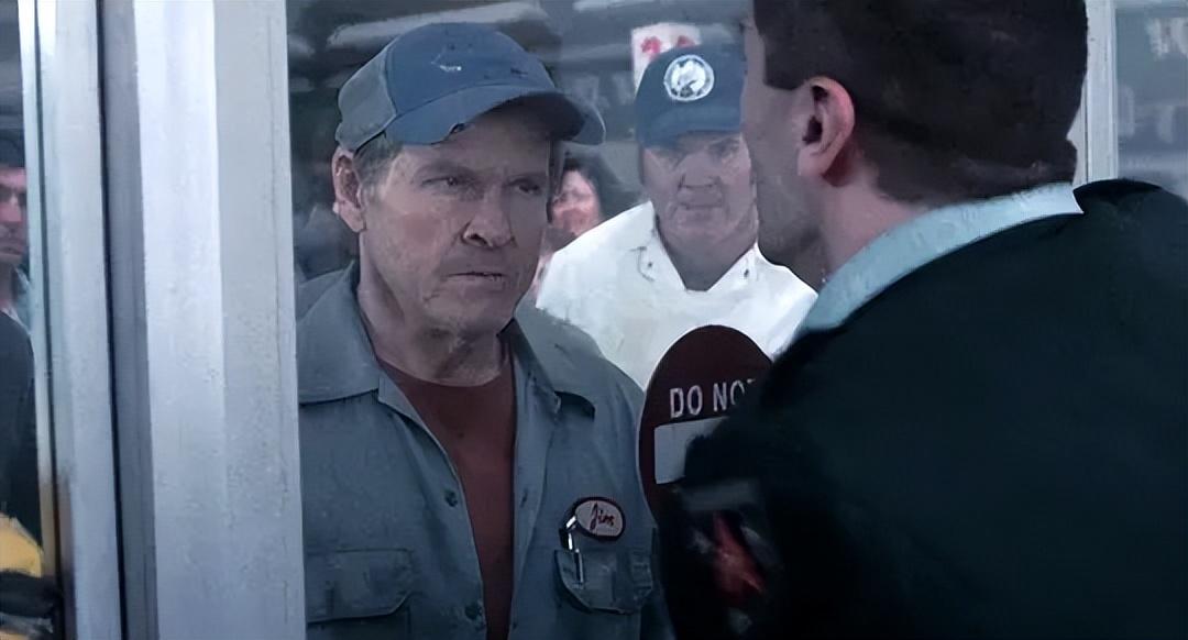 迷霧世界最新探索，自信閃耀，揭開(kāi)未知面紗