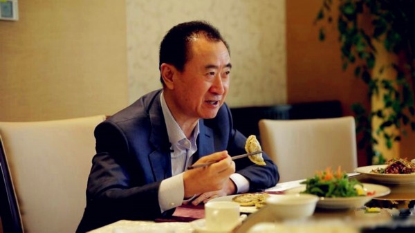 王健林引領(lǐng)科技革新，重塑生活體驗，科技巨擘展望未來(lái)新篇章