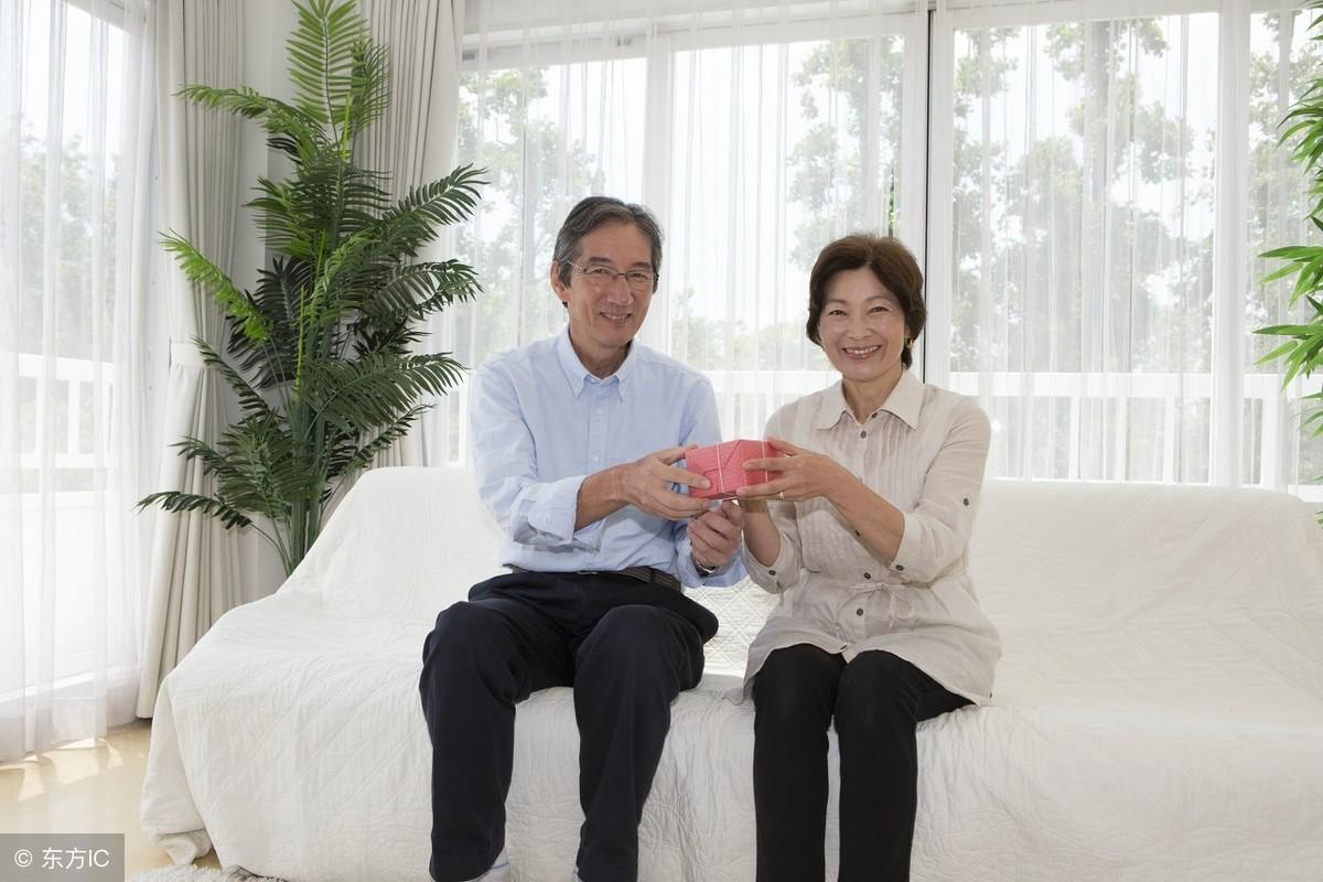 最新挖雞眼視頻，小巷深處的獨特挖雞眼之旅探索