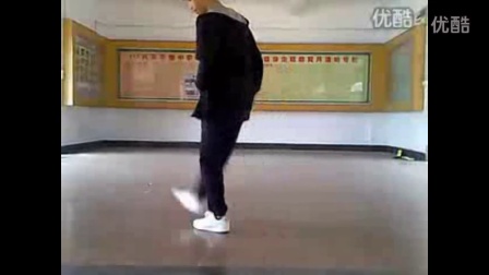 科技風(fēng)潮下的鬼步舞，炫麗交融的最新視頻欣賞