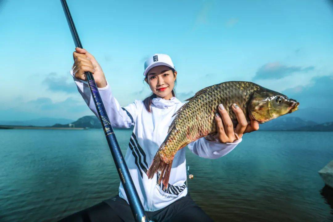 釣人的魚(yú)最新力作，智能垂釣器——高科技垂釣，生活變革的新篇章