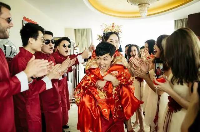 婚禮搶親游戲最新，愛(ài)的狂歡與友情紐帶，創(chuàng  )意無(wú)限，歡樂(lè )無(wú)限！