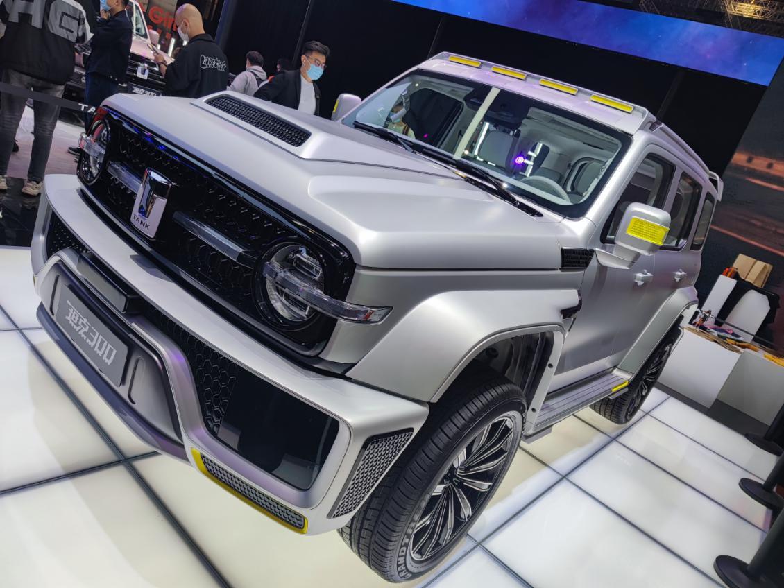 啟程探索自然美景，最新奔馳300報價(jià)及購車(chē)指南